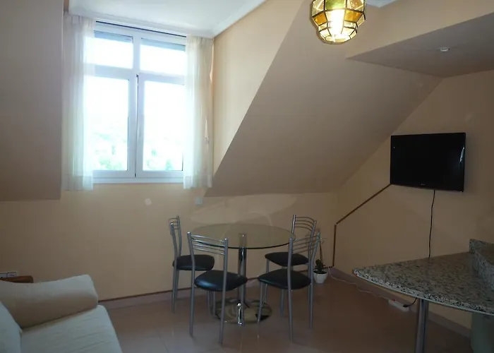 Edificio Aguilas 아파트 아인사